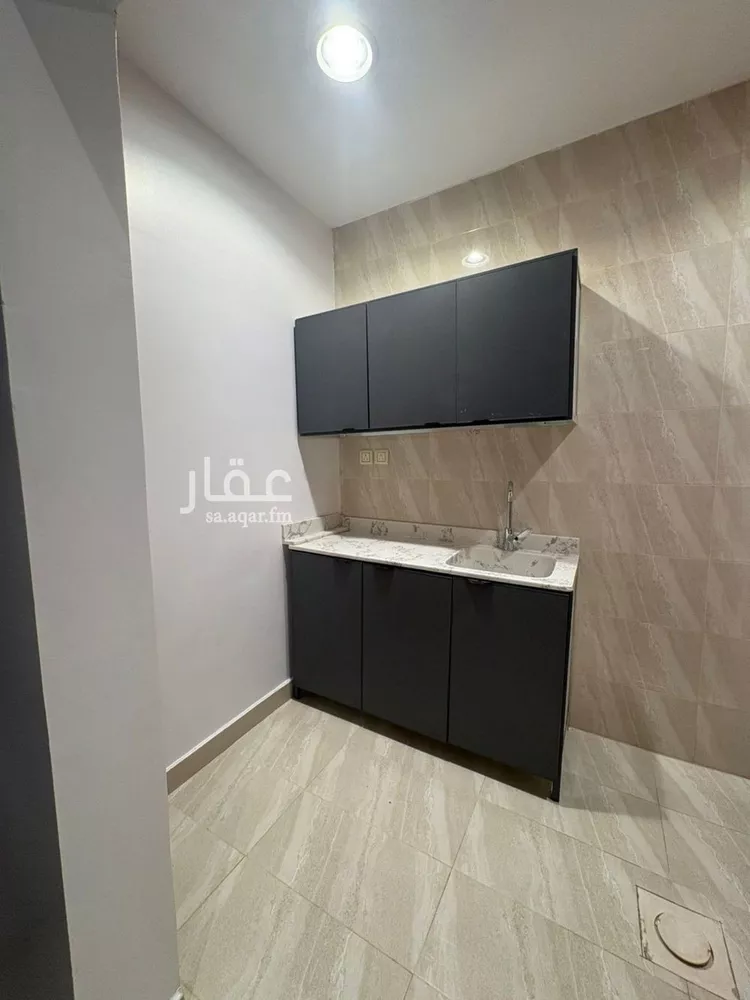 غرفة للإيجار في شارع أحمد بن ميسر, حي قرطبة, مدينة الرياض, منطقة الرياض صورة 5