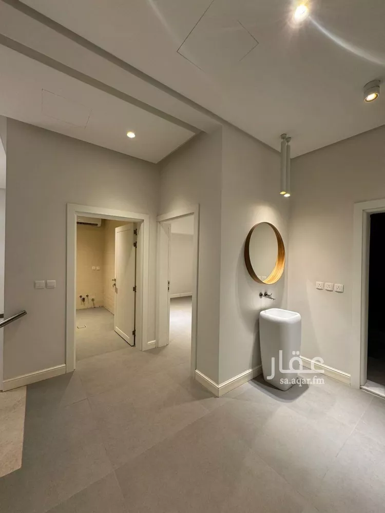 فيلا للبيع في شارع تاج الدين الكندي, حي العارض, مدينة الرياض, منطقة الرياض صورة 2