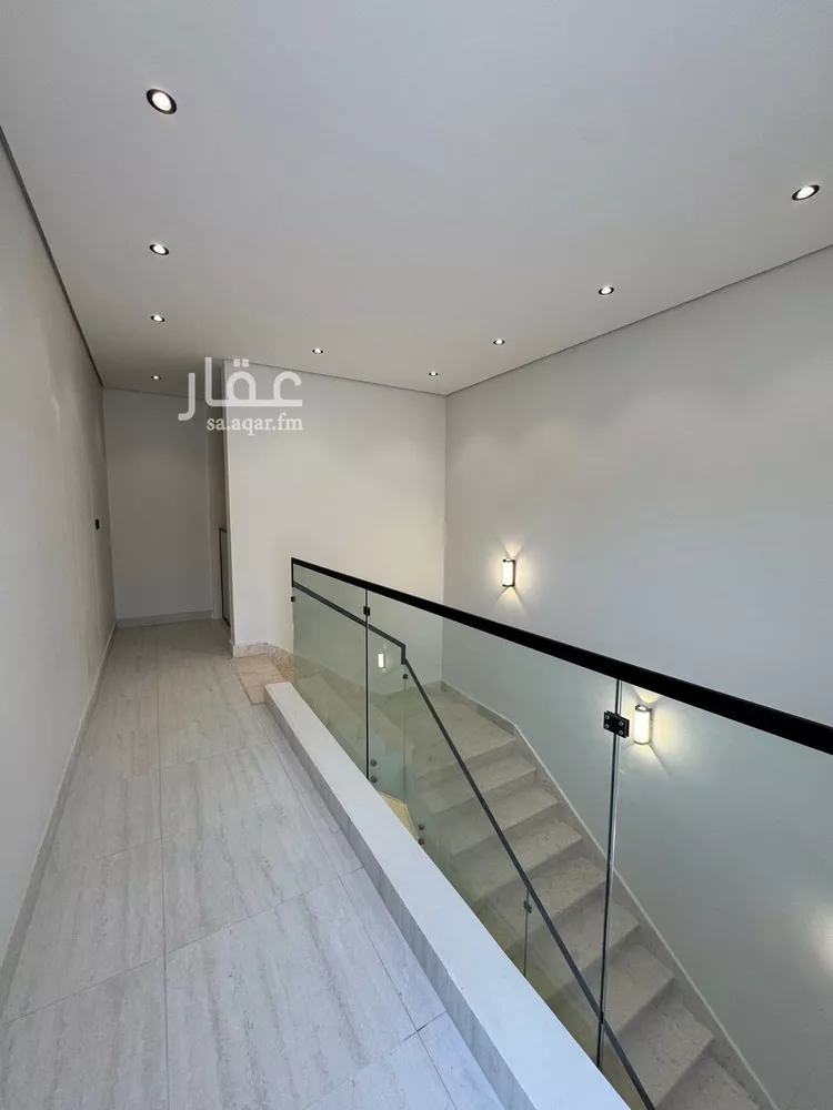 فيلا للبيع في شارع علي النجدي, حي العارض, مدينة الرياض, منطقة الرياض صورة 2