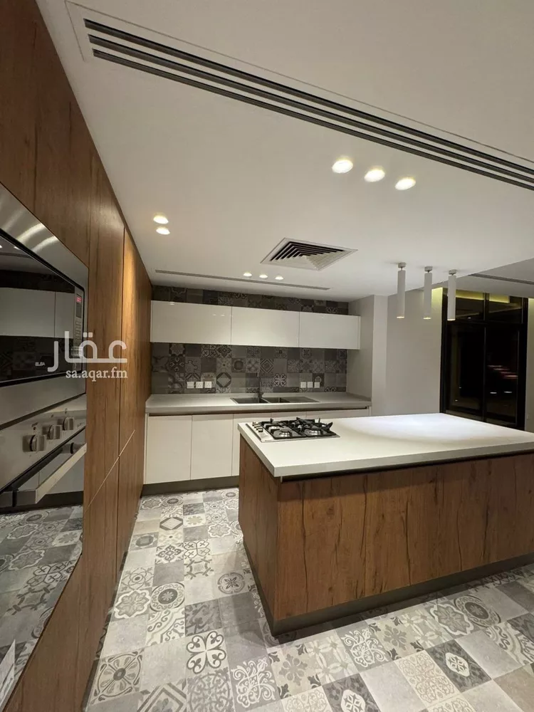 فيلا للبيع في شارع تاج الدين الكندي, حي العارض, مدينة الرياض, منطقة الرياض صورة 5