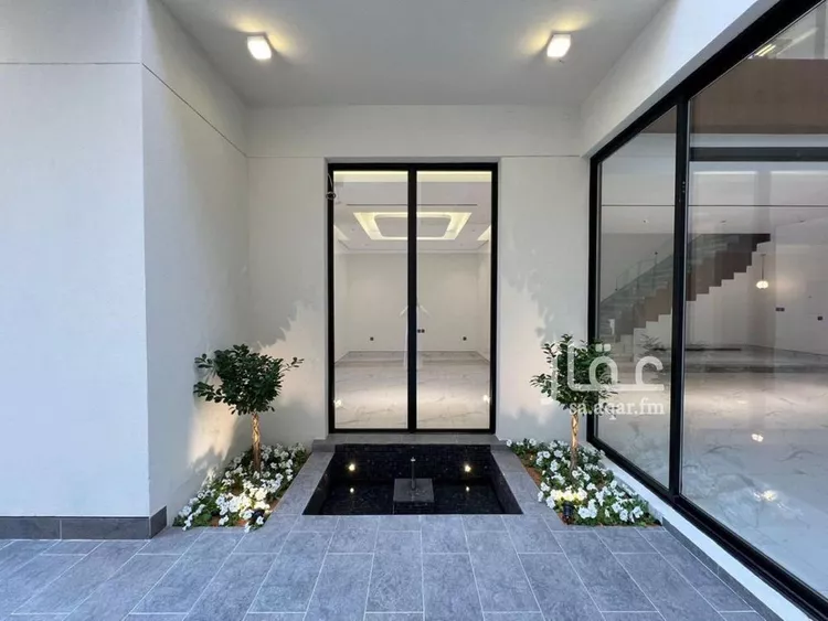 فيلا للبيع في شارع عبدالله بن عبدالرحمن سراج, حي النرجس, مدينة الرياض, منطقة الرياض صورة 3