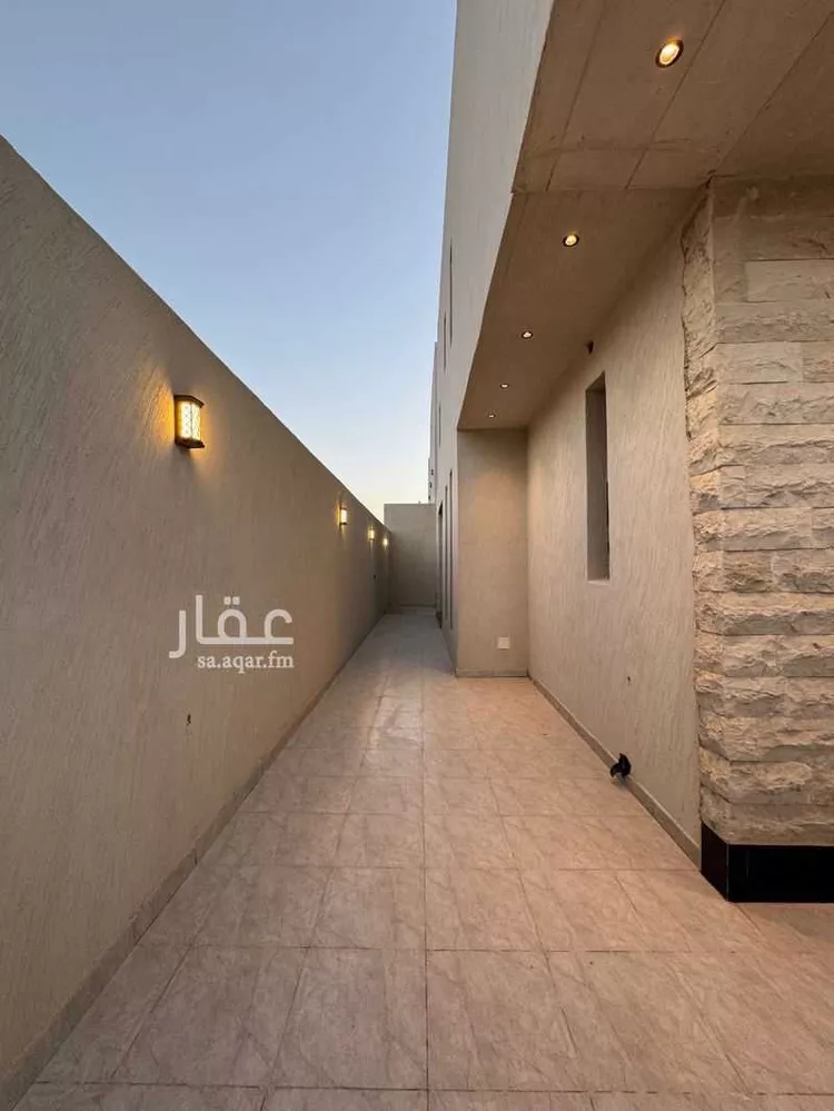 فيلا للبيع في شارع زهير بن حرب, حي النرجس, مدينة الرياض, منطقة الرياض صورة 3
