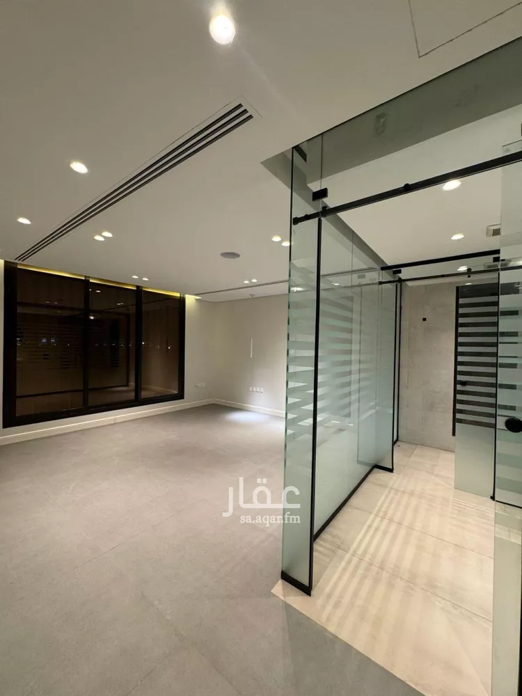 فيلا للبيع في شارع تاج الدين الكندي, حي العارض, مدينة الرياض, منطقة الرياض صورة 3