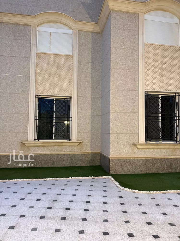 فيلا للبيع في شارع الفجيره, حي ظهرة لبن, مدينة الرياض, منطقة الرياض صورة 2