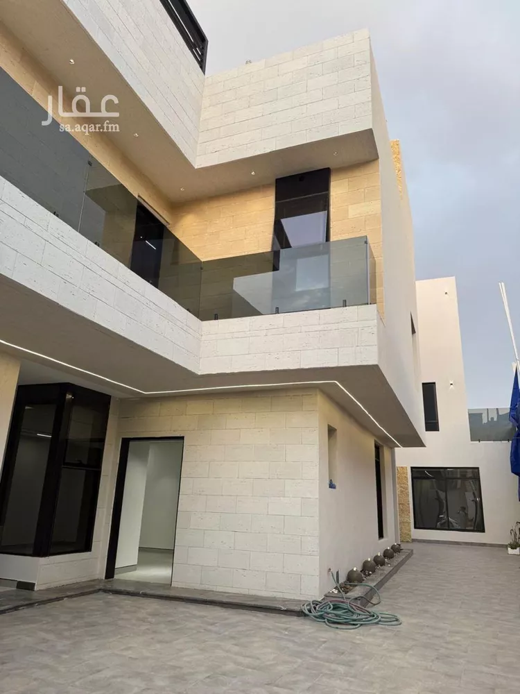 فيلا للبيع في شارع عابس بن الحصين, حي المهدية, مدينة الرياض, منطقة الرياض صورة 2