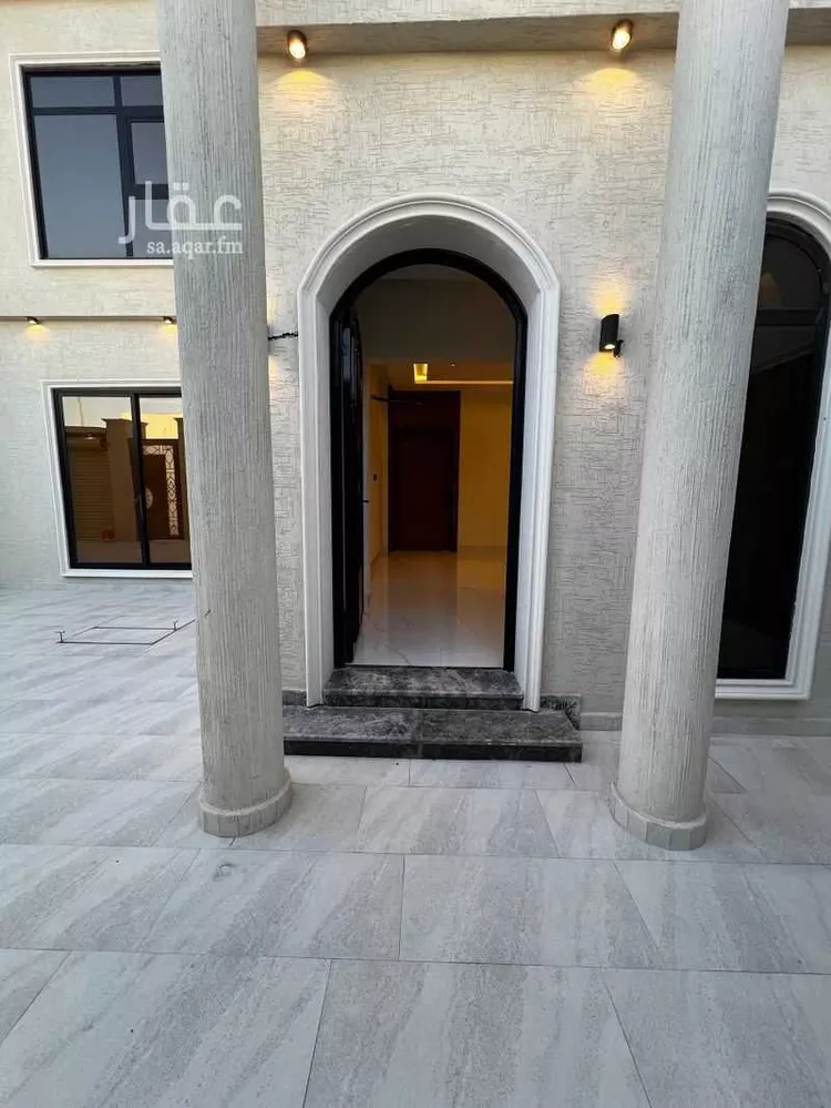 فيلا للبيع في شارع الندوة, حي العزيزية الأول, مدينة الاحساء, المنطقة الشرقية صورة 3