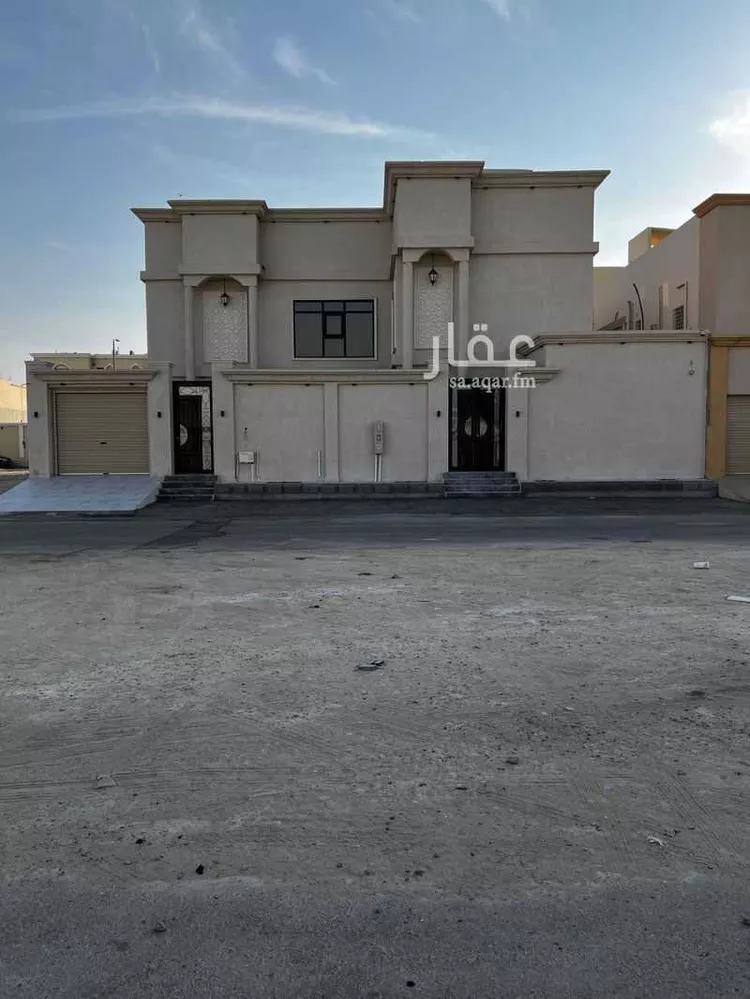 فيلا للبيع في شارع الندوة, حي العزيزية الأول, مدينة الاحساء, المنطقة الشرقية