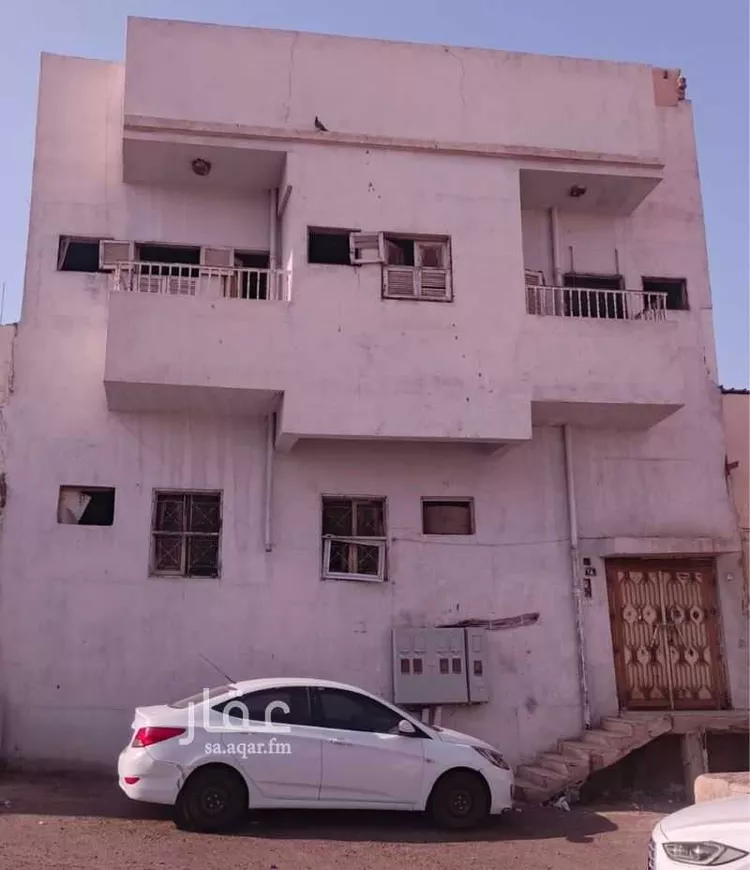 Building for Sale in Medina Al Anabis