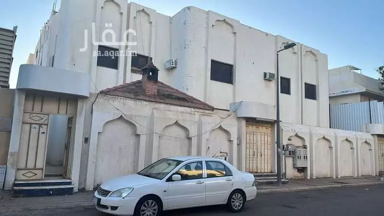 عمارة للبيع في شارع محمد بن قاسم, حي الورود, مدينة تبوك, منطقة تبوك
