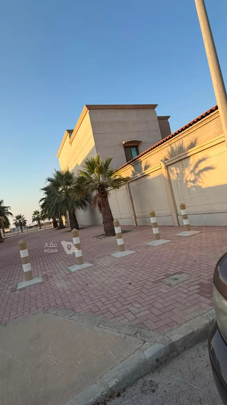 فيلا للبيع في شارع مدينة الجبيل الصناعية 1095, حي جلمودة, مدينة مدينه الجبيل الصناعيه, المنطقة الشرقية 7
