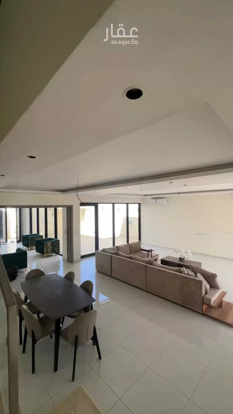 فيلا للإيجار في شارع الامير سعود ابن محمد ابن مقرن ، حي عريض ، الرياض ، منطقة الرياض صورة 2