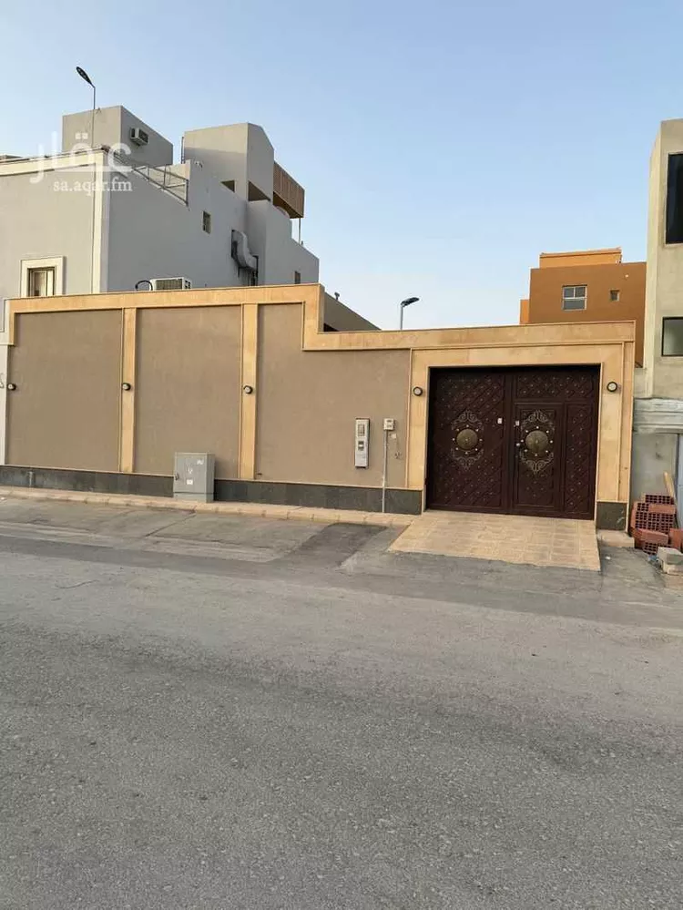 استراحة للبيع في شارع أبي محمد الطوسي, حي المهدية, مدينة الرياض, منطقة الرياض