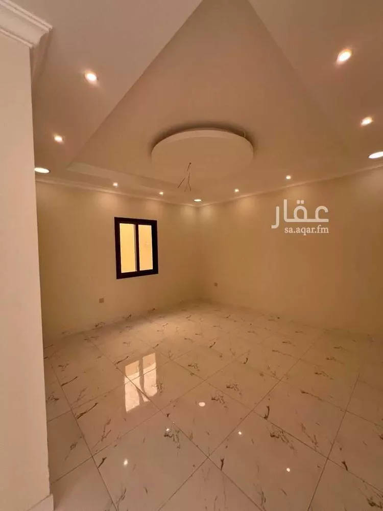 فيلا للبيع في شارع الحرملية, حي الصواري, مدينة الخبر, المنطقة الشرقية صورة 2