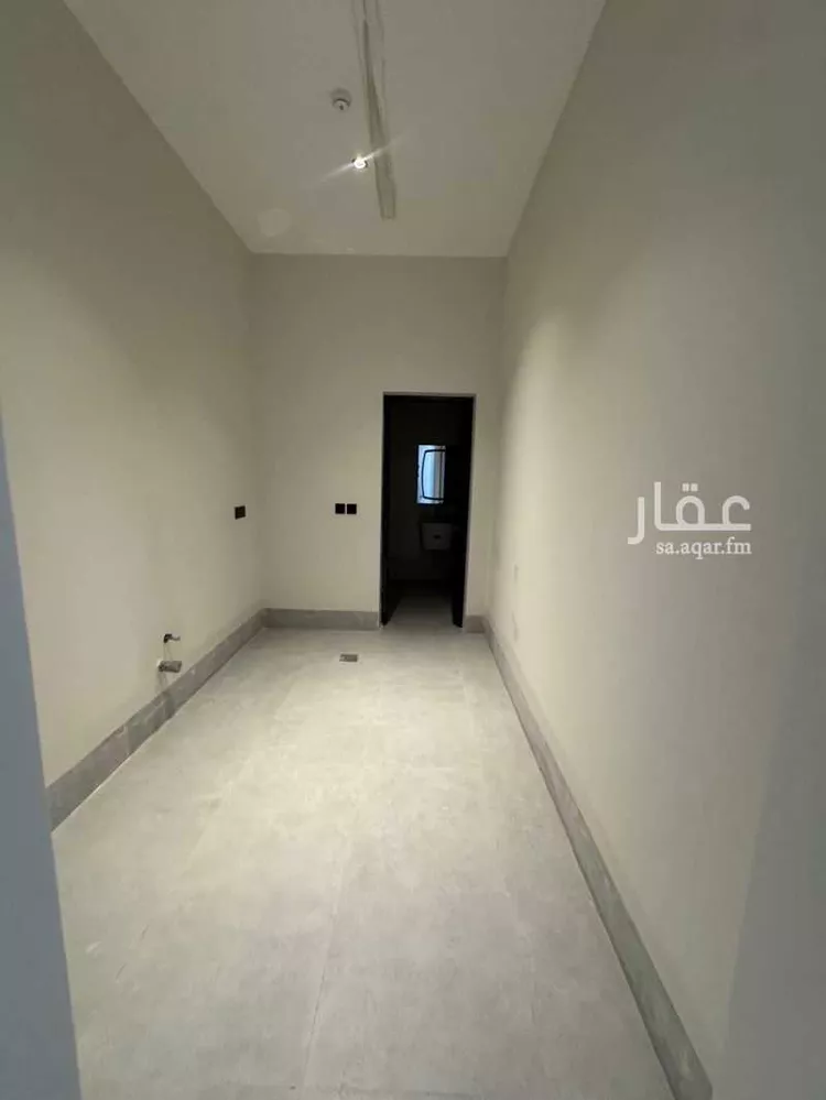 Commercial Office for Rent in Al Khobar Al Amwaj صورة 4