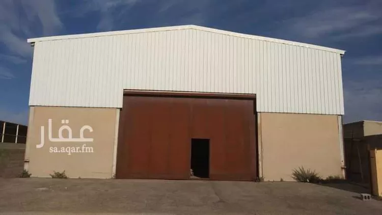 محل للبيع في شارع زيد بن الصامت أبو عياش ، حي المدينة ، الرس ، الرس