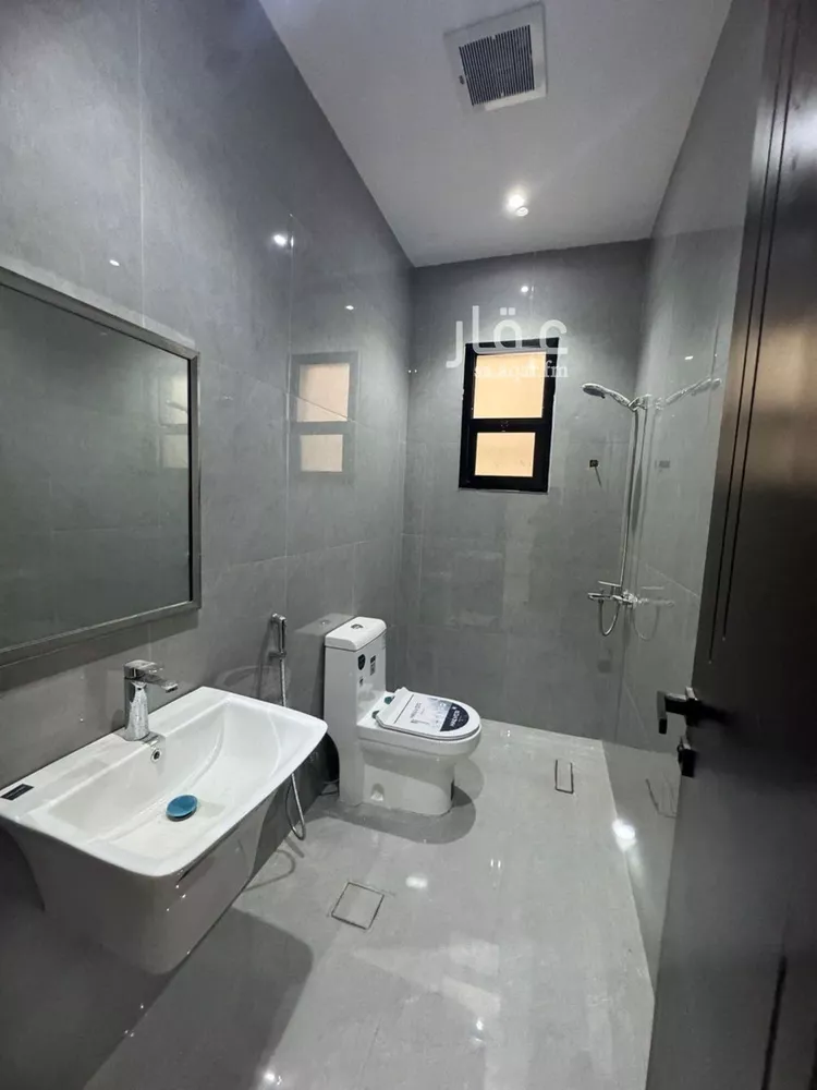 دور للبيع في شارع محمد بن قدامة, حي العارض, مدينة الرياض, منطقة الرياض صورة 2