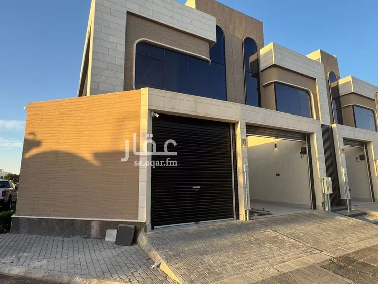 فيلا للبيع في شارع يوسف الشافعي, حي العارض, مدينة الرياض, منطقة الرياض 1 صورة