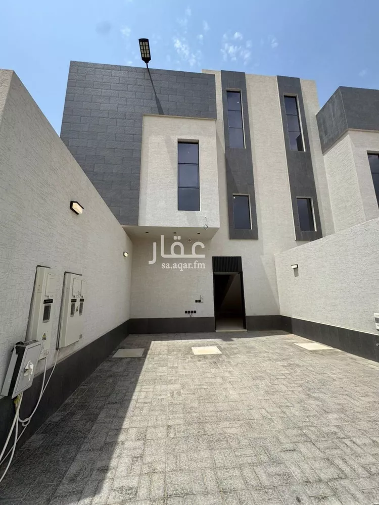 Floor for Sale in Riyadh Al Arid