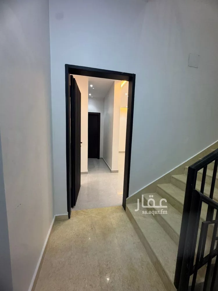 دور للبيع في شارع محمد بن قدامة, حي العارض, مدينة الرياض, منطقة الرياض صورة 3