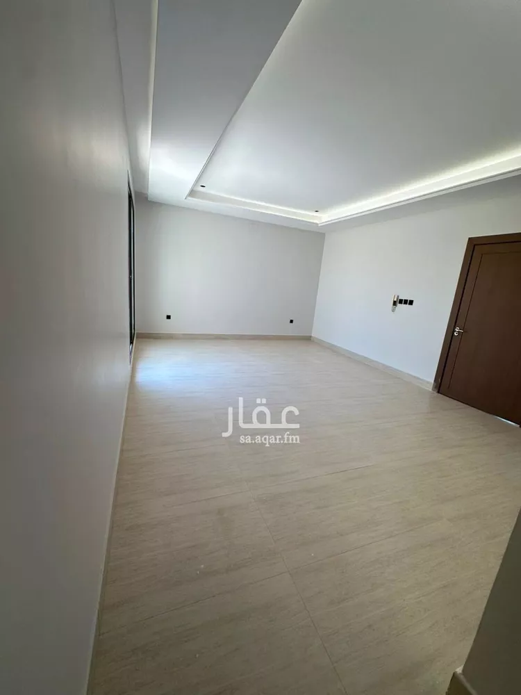 Floor for Sale in Riyadh Shubra 8