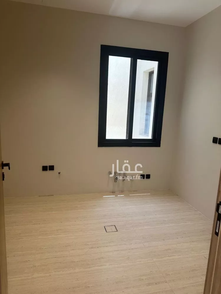 دور للبيع في شارع علي السنجاري, حي القيروان, مدينة الرياض, منطقة الرياض 8