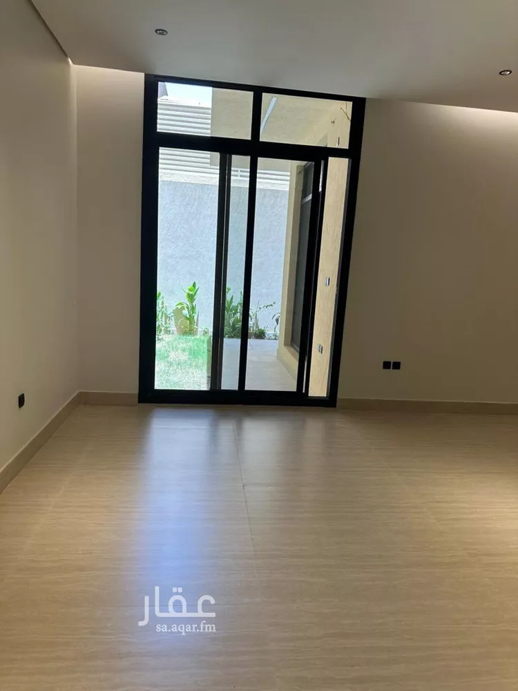 دور للبيع في شارع علي السنجاري, حي القيروان, مدينة الرياض, منطقة الرياض 18