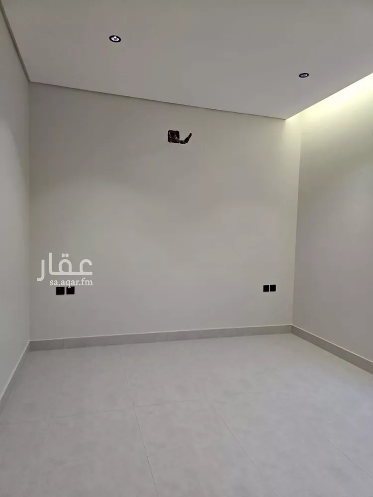 فيلا للبيع في شارع محمد بن خالد, حي العارض, مدينة الرياض, منطقة الرياض صورة 2