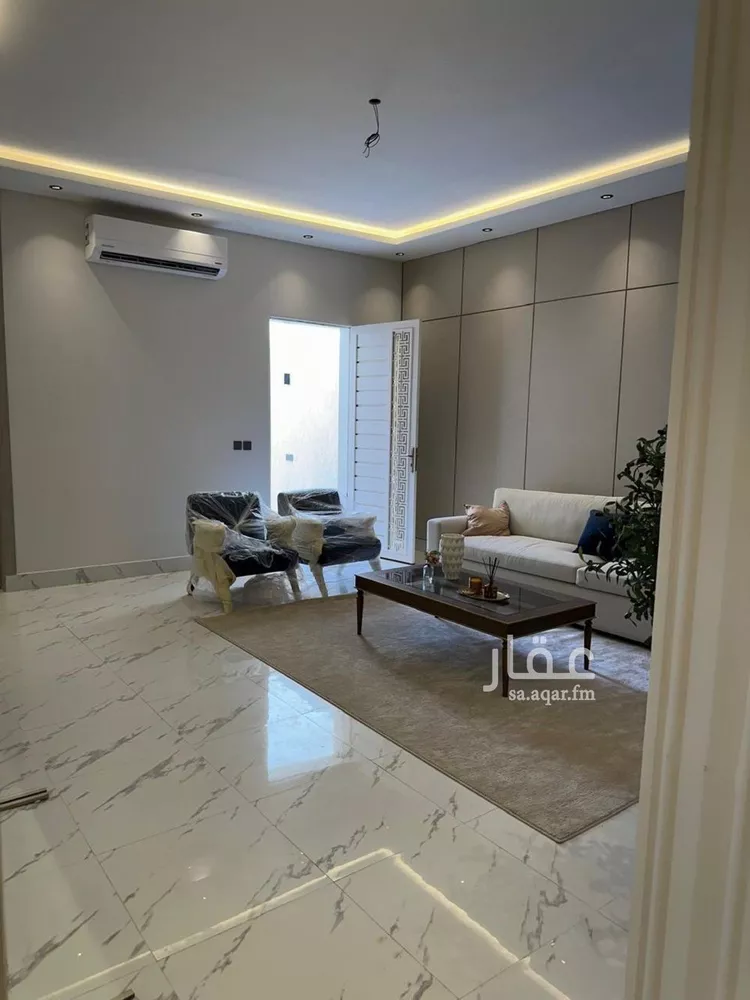 دور للبيع في شارع حسن مشاط, حي عكاظ, مدينة الرياض, منطقة الرياض 14