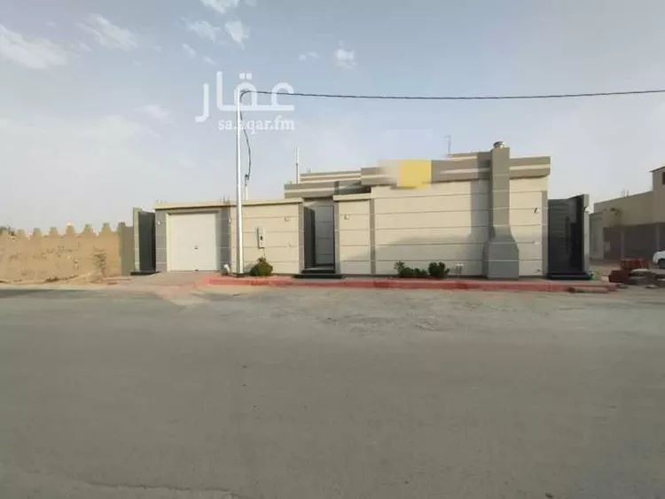 دور للبيع في شارع سهيل بن عمرو ، حي الحزيمية ، المزاحمية ، المزاحمية