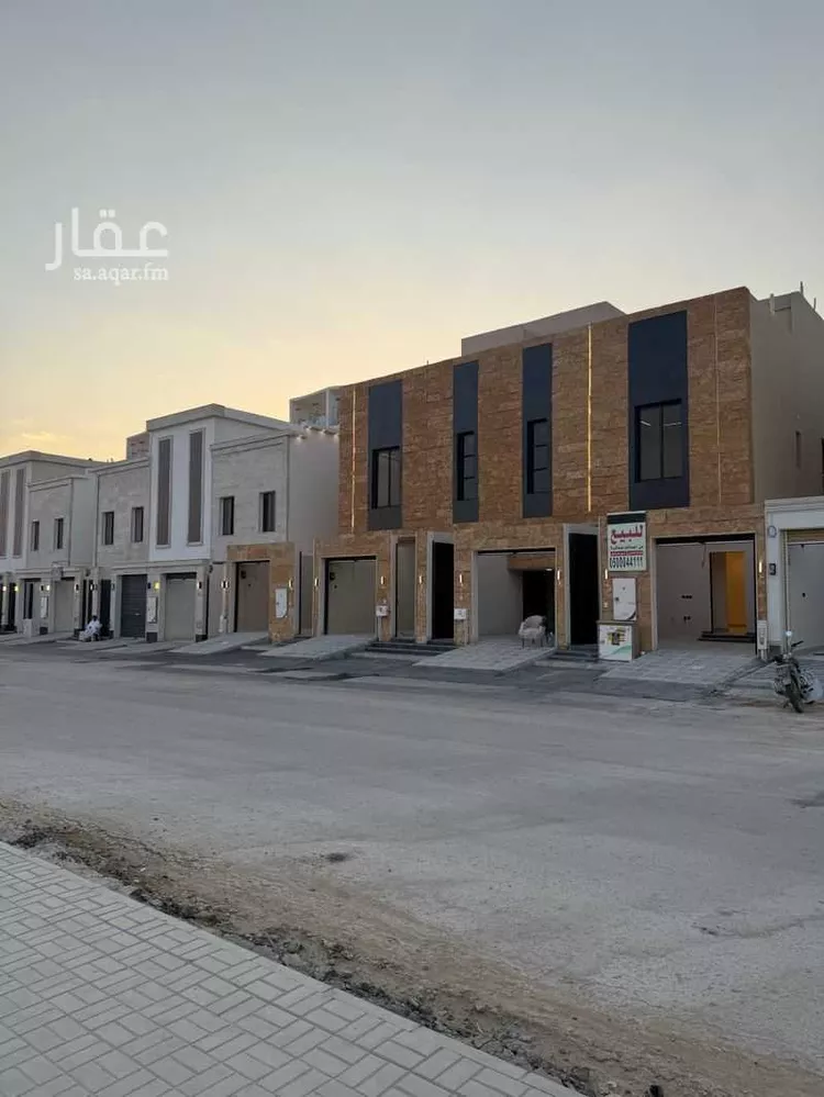 Floor for Sale in Riyadh Al Janadriyah 6