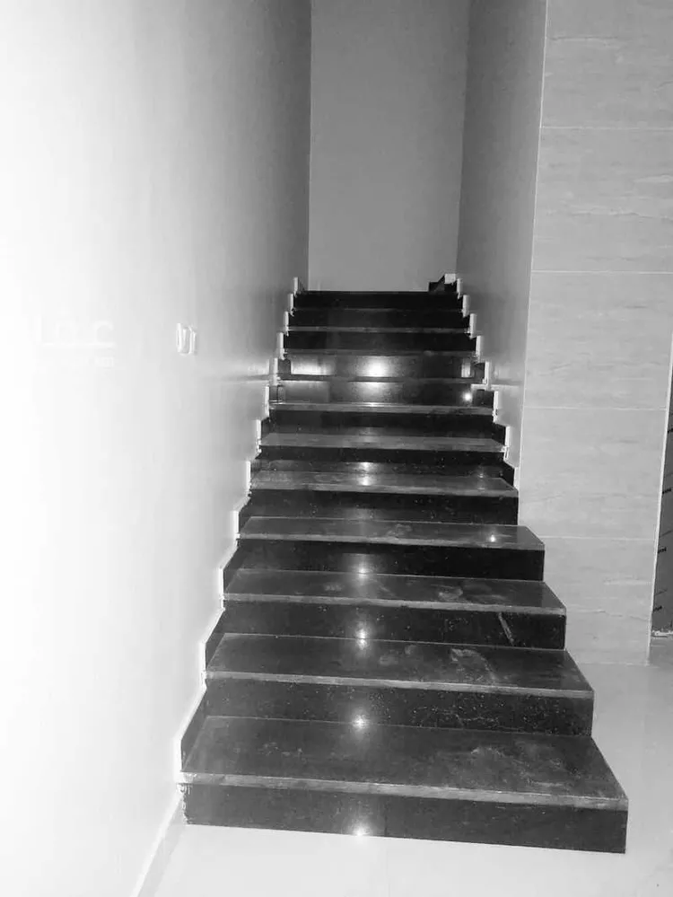 عمارة للإيجار في شارع الامام عبدالله بن سعود بن عبدالعزيز, حي القادسية, مدينة الرياض, منطقة الرياض صورة 2