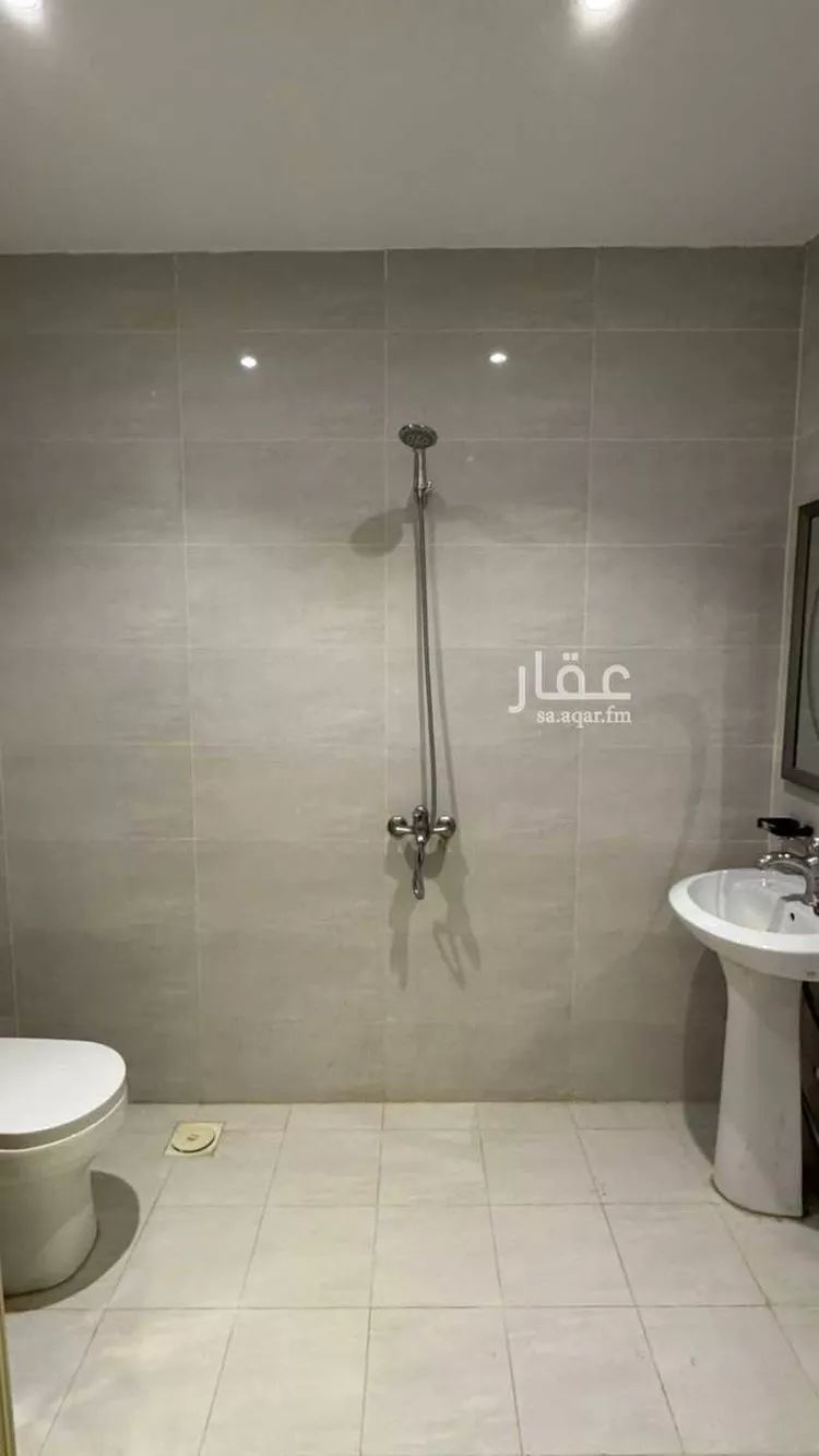 شقة للإيجار في شارع الحصنين, حي لبن, مدينة الرياض, منطقة الرياض