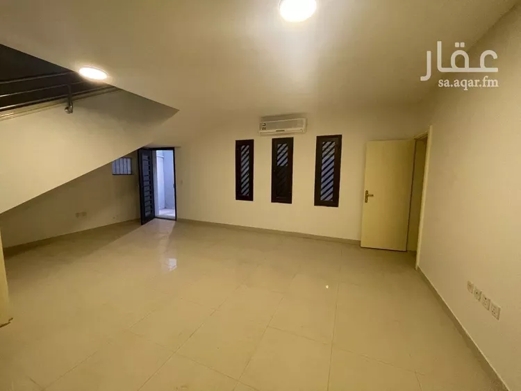 فيلا للإيجار في شارع ابن خلدون الحضرمي, حي الربوة, مدينة الرياض, منطقة الرياض صورة 4