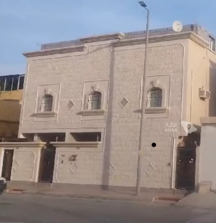 عمارة للبيع في شارع 9أ ، حي مدينة العمال ، الدمام ، الدمام