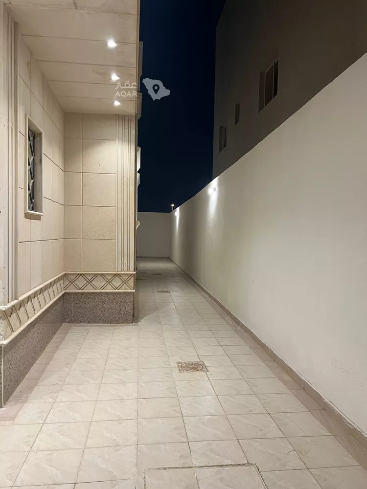 فيلا للإيجار في شارع صالح الشاوي, حي القيروان, مدينة الرياض, منطقة الرياض
