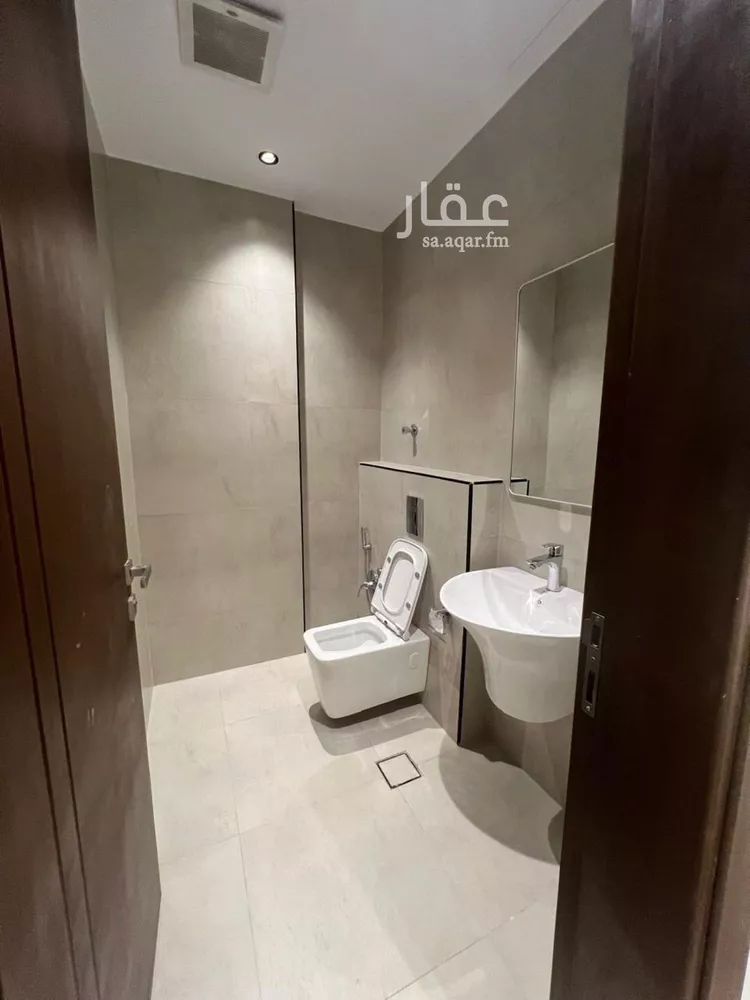 شقة للبيع في شارع اسماء بنت مالك, حي العارض, مدينة الرياض, منطقة الرياض 7