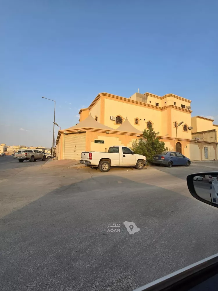 فيلا للبيع في شارع الهدار, حي اليرموك, مدينة الرياض, منطقة الرياض صورة 2