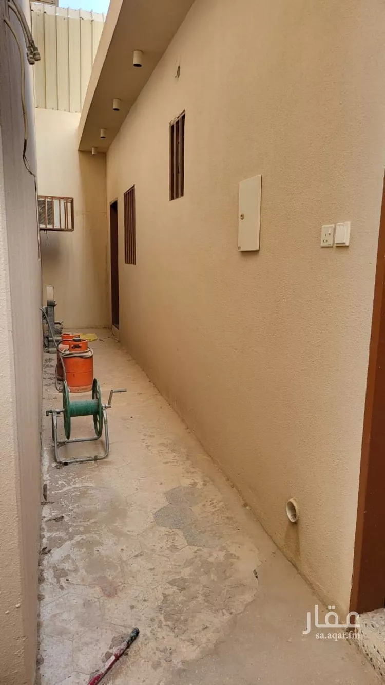 فيلا للبيع في شارع قيس بن سليم, حي النزهة, مدينة الرياض, منطقة الرياض صورة 3