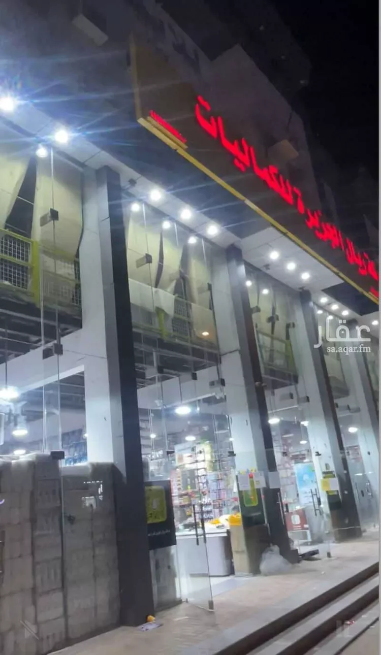 محل للإيجار في شارع محمد رشيد رضا, حي العزيزية, مدينة الرياض, منطقة الرياض صورة 2