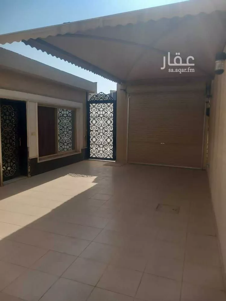 فيلا للإيجار في شارع النوارس ، حي عريض ، الرياض ، منطقة الرياض صورة 4