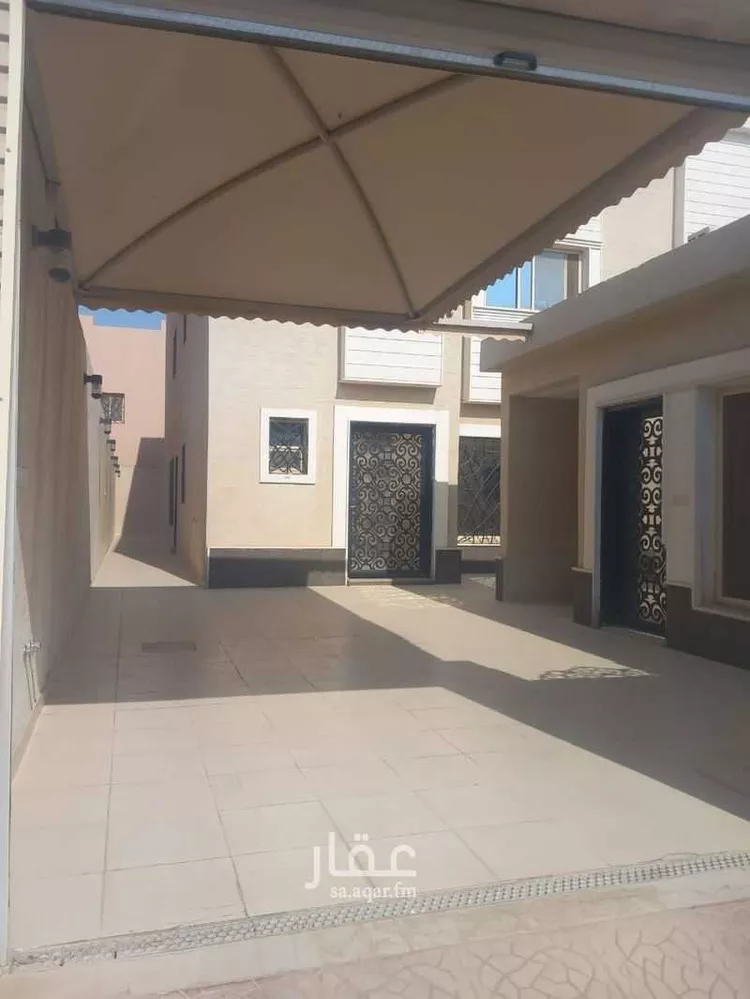 فيلا للإيجار في شارع النوارس ، حي عريض ، الرياض ، منطقة الرياض صورة 2