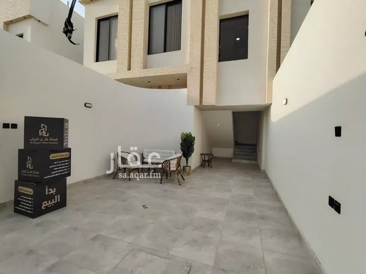 دور للبيع في شارع عبدالخالق الصابوني, حي عكاظ, مدينة الرياض, منطقة الرياض صورة 3