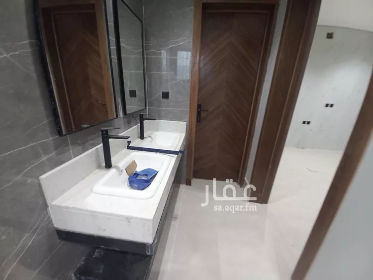 فيلا للبيع في شارع إسماعيل القيسي, حي عكاظ, مدينة الرياض, منطقة الرياض صورة 4