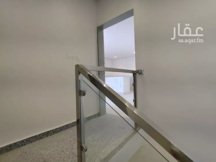 دور للبيع في شارع طريق الإمام مسلم, حي بدر, مدينة الرياض, منطقة الرياض صورة 5