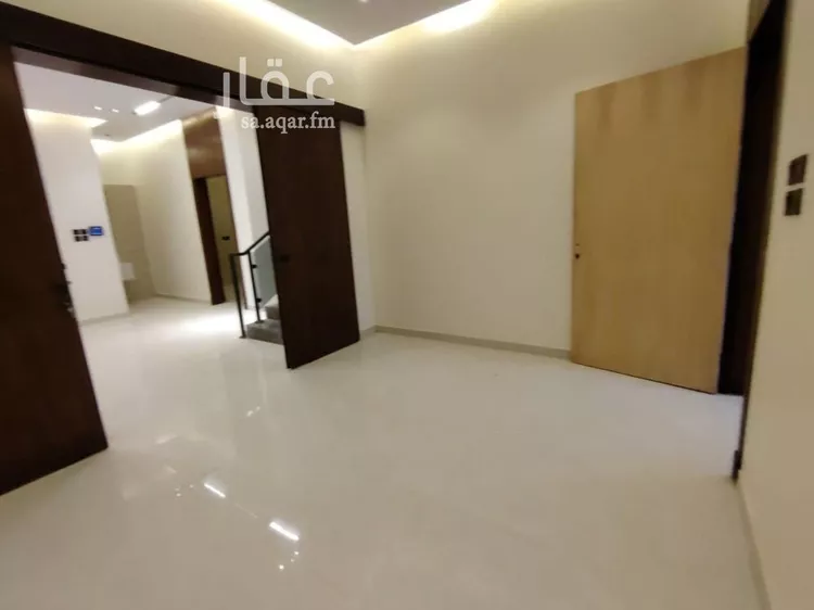 فيلا للبيع في شارع ابن سيدة اللغوي, حي عكاظ, مدينة الرياض, منطقة الرياض صورة 4