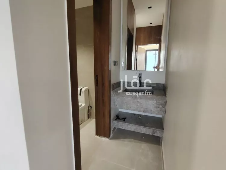 دور للبيع في شارع يحيى الزبيدي, حي عكاظ, مدينة الرياض, منطقة الرياض صورة 5