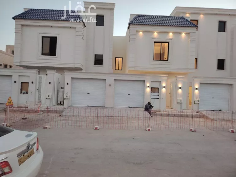 دور للبيع في شارع لصحراء الليبية الفرعى, حي عكاظ, مدينة الرياض, منطقة الرياض