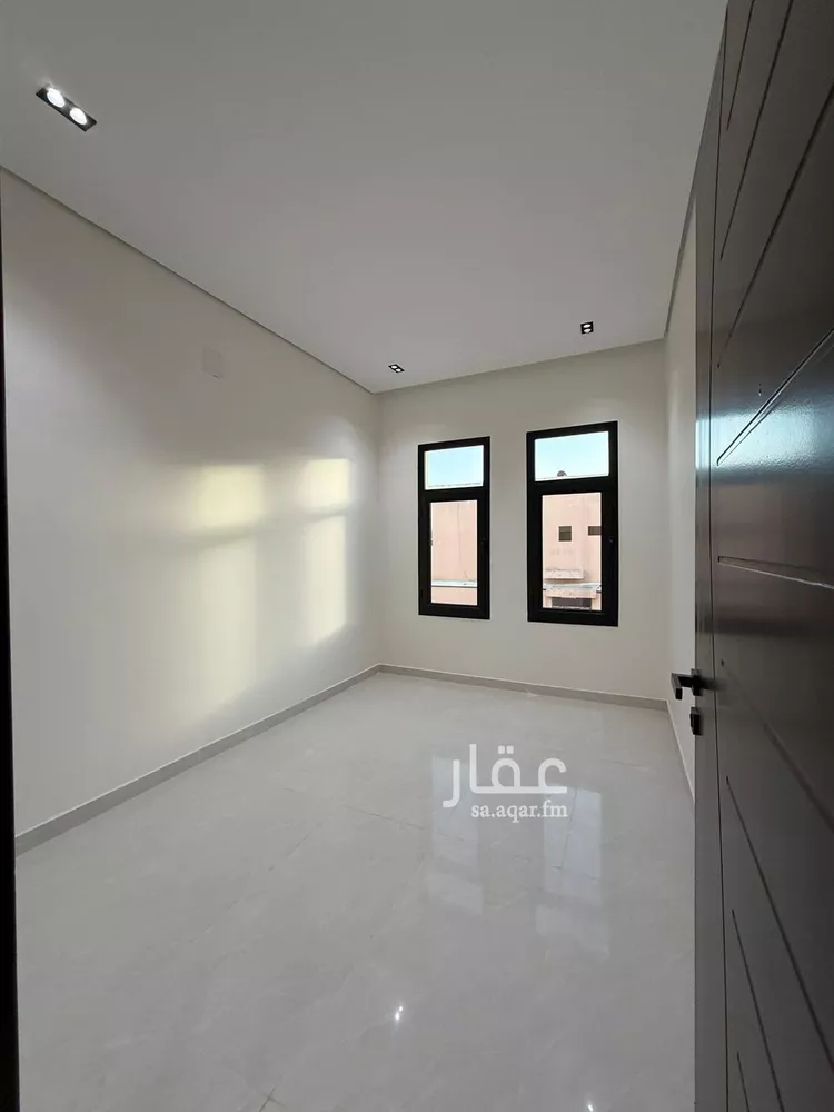 فيلا للبيع في شارع طريق , حي بدر, مدينة الرياض, منطقة الرياض صورة 4