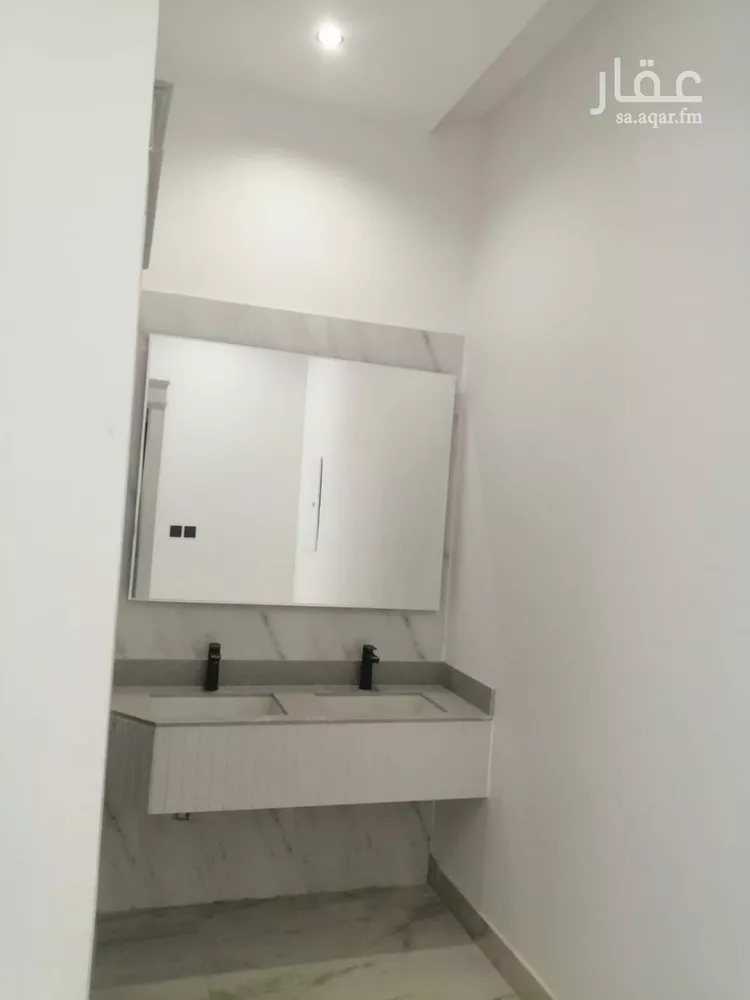 دور للبيع في شارع احمد العطار, حي الرمال, مدينة الرياض, منطقة الرياض صورة 4