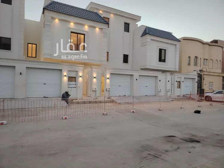 دور للبيع في شارع دمنهور, حي عكاظ, مدينة الرياض, منطقة الرياض صورة 2